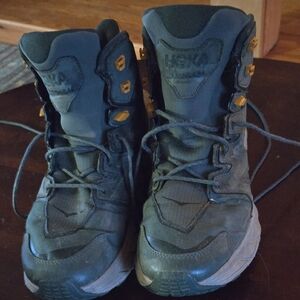 Hoka Anacapa mid Gortex